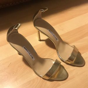 Manolo Blahnik gold chaos 38